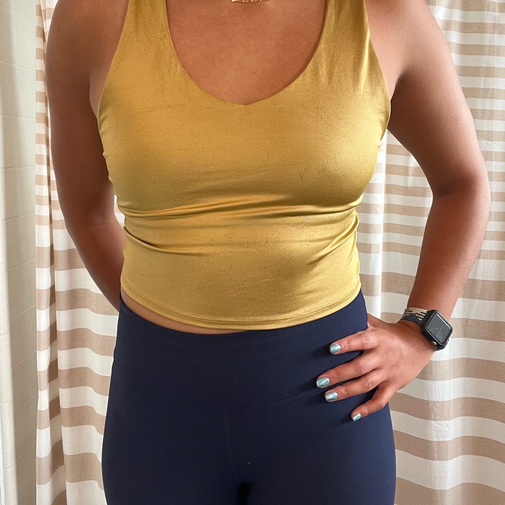 Fabletics top